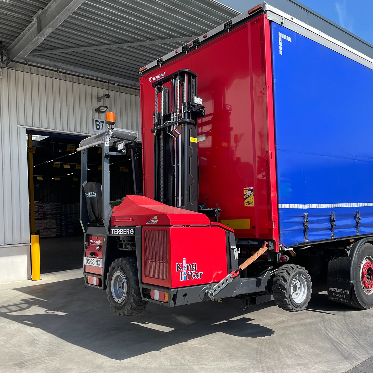 Kooiaaptransport van Amerongen Transport